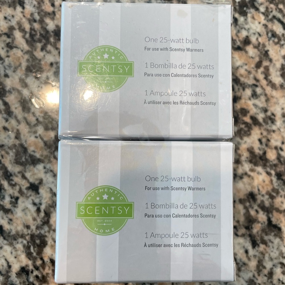 Scentsy 25 Watt Bulbs (2 pack)